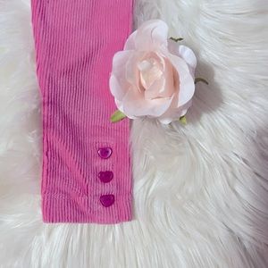 ✨H&M 2-3 Year old Soft Pink Corduroy Leggings With Heart Buttons✨